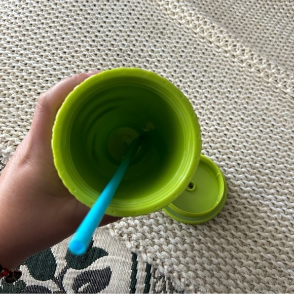 Starbucks 2023 LATAM Mexico Neon Green Venti Tumbler Cup - Picture 4 of 8